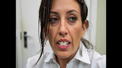 Femme atteinte de trouble du comportement , et de dysphorie