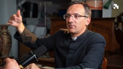 El Reiki y el Yoga son satanicos  Padre Gustavo